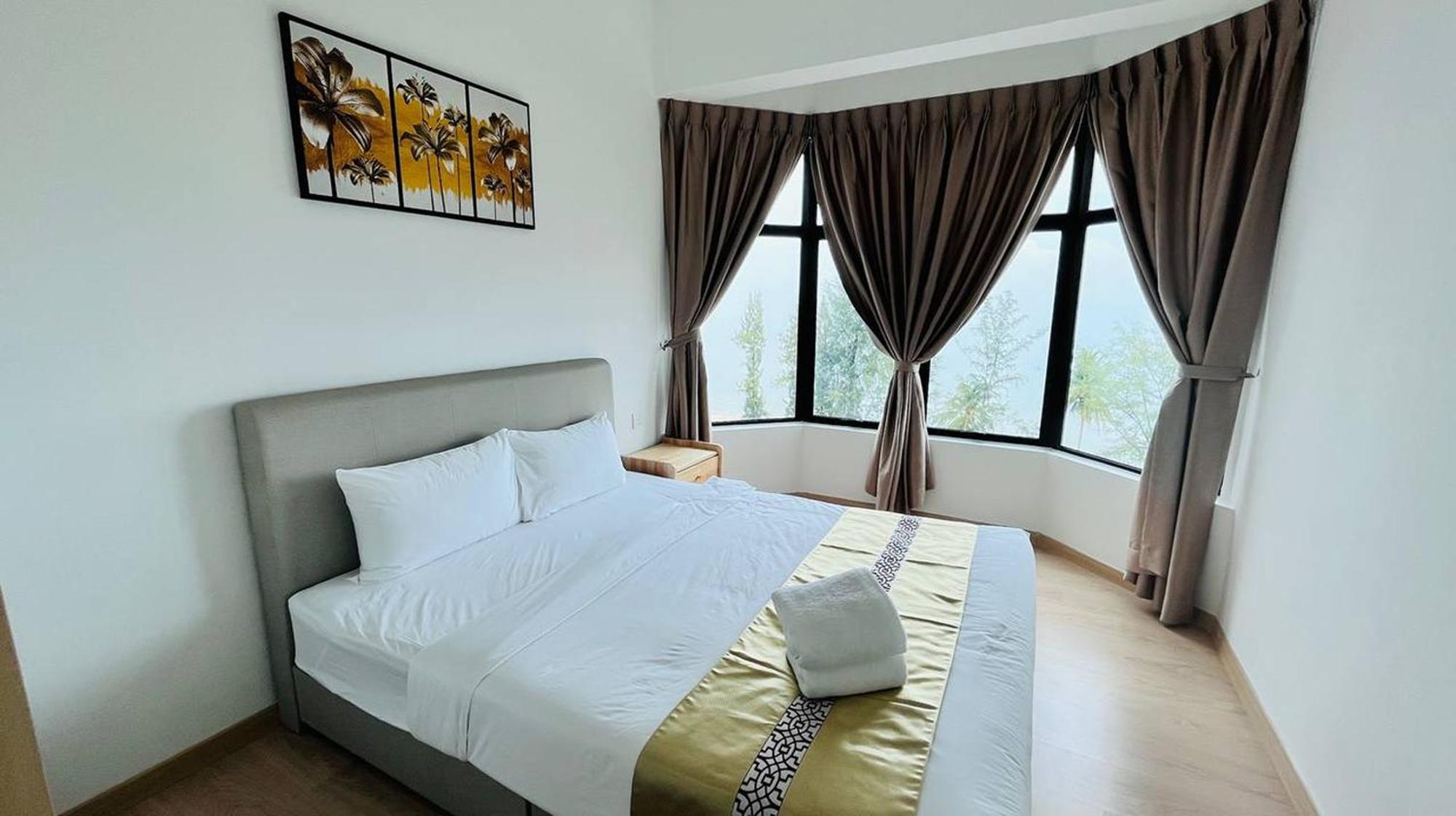 Mutiara Melaka Beach Resort By Glex Tangga Batu Exterior photo