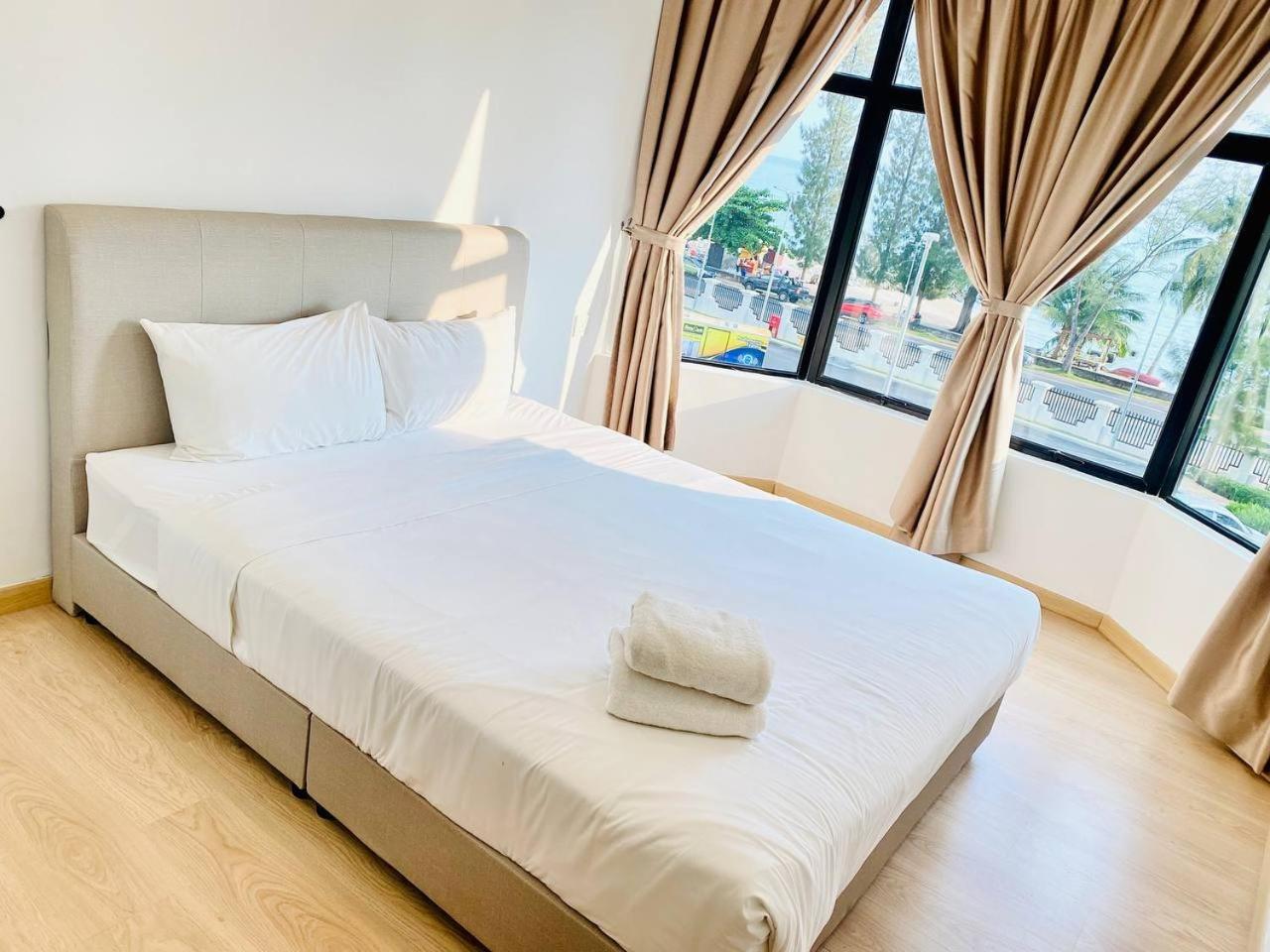 Mutiara Melaka Beach Resort By Glex Tangga Batu Exterior photo